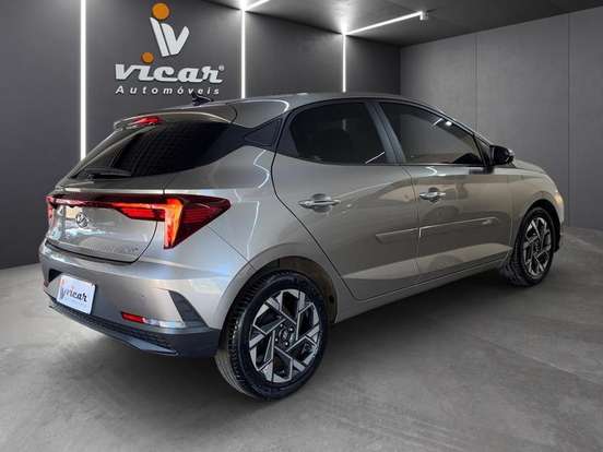 HYUNDAI-HB20-2022