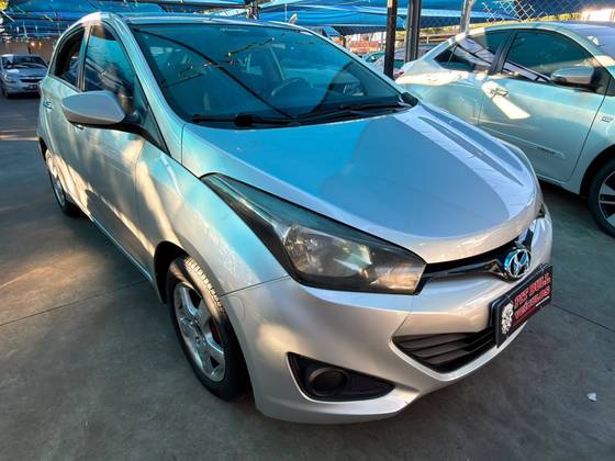 HYUNDAI HB20 1.6 COMFORT 16V FLEX 4P MANUAL
