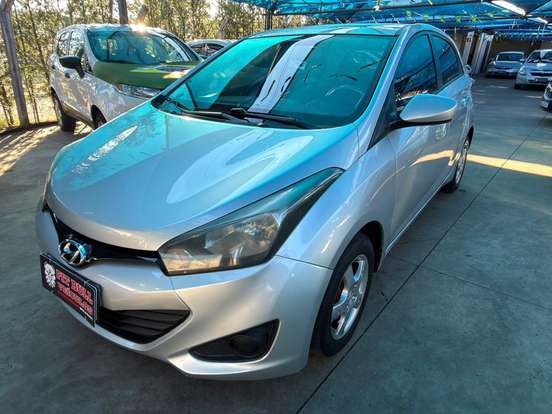 HYUNDAI-HB20-2012