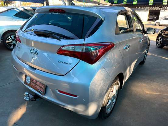 HYUNDAI-HB20-1.6 COMFORT 16V FLEX 4P MANUAL HYUNDAI-HB20-2012