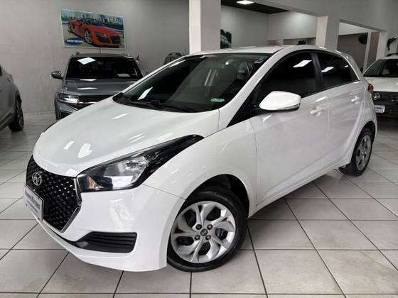 HYUNDAI HB20 1.6 COMFORT PLUS 16V FLEX 4P AUTOMÁTICO