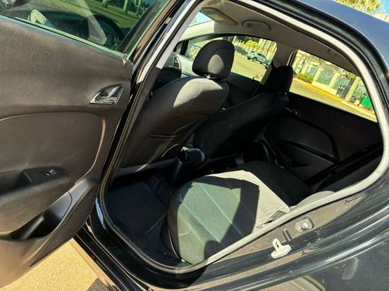 HYUNDAI-HB20-1.6 COMFORT PLUS 16V FLEX 4P MANUAL HYUNDAI-HB20-2015