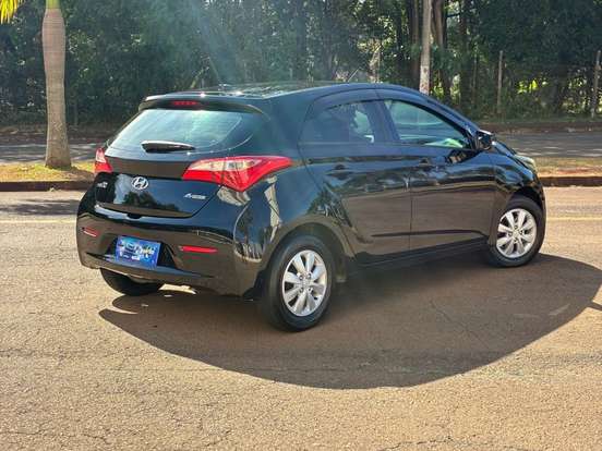 HYUNDAI-HB20-2015
