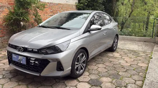 HYUNDAI-HB20S-2023