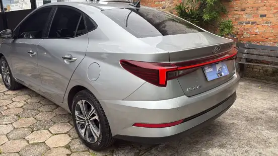 HYUNDAI-HB20S-2023