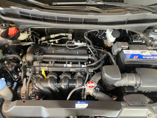 HYUNDAI-HB20S-2015