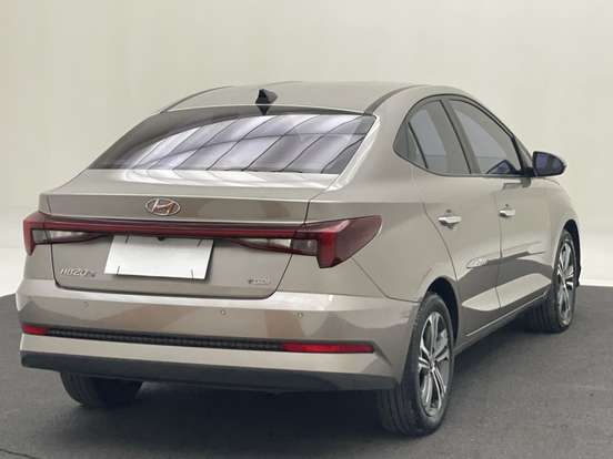 HYUNDAI-HB20S-2023