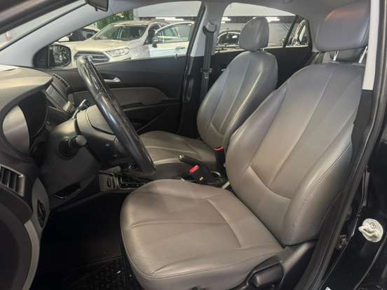 HYUNDAI-HB20S-1.6 PREMIUM 16V FLEX 4P AUTOMÁTICO HYUNDAI-HB20S-2018