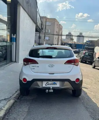 HYUNDAI-HB20X-2018