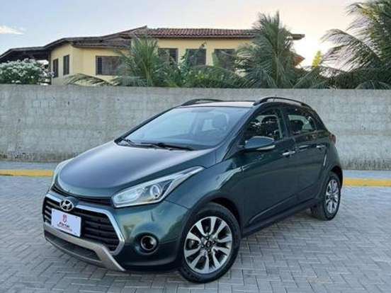 HYUNDAI-HB20X-1.6 16V PREMIUM FLEX 4P AUTOMÁTICO HYUNDAI-HB20X-2016