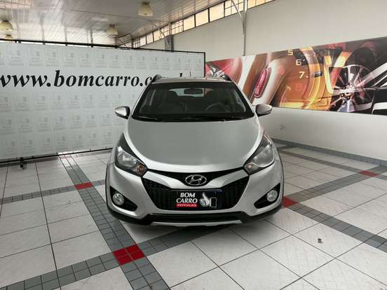 HYUNDAI-HB20X-1.6 16V PREMIUM FLEX 4P AUTOMÁTICO HYUNDAI-HB20X-2014