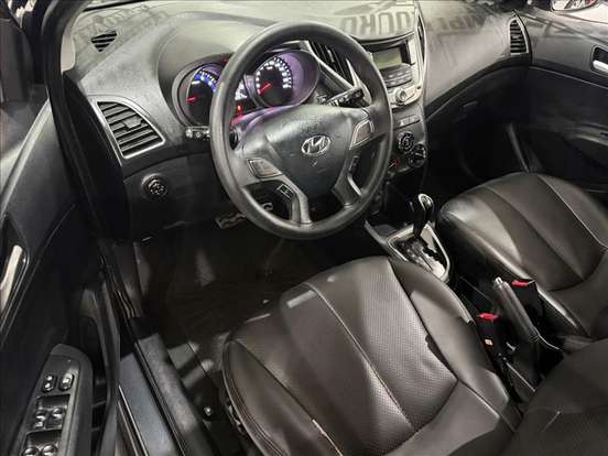 HYUNDAI-HB20X-1.6 16V STYLE FLEX 4P AUTOMÁTICO HYUNDAI-HB20X-2013