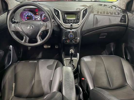 HYUNDAI-HB20X-1.6 16V STYLE FLEX 4P AUTOMÁTICO HYUNDAI-HB20X-2013