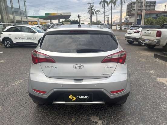HYUNDAI-HB20X-2015