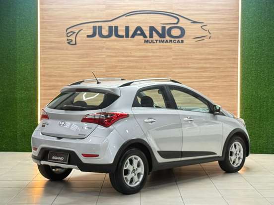 HYUNDAI-HB20X-1.6 16V STYLE FLEX 4P AUTOMÁTICO HYUNDAI-HB20X-2014