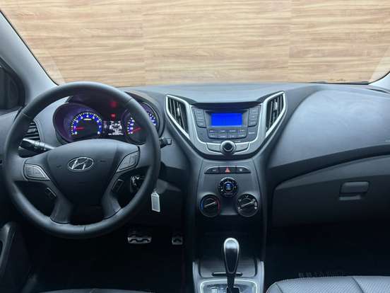 HYUNDAI-HB20X-1.6 16V STYLE FLEX 4P AUTOMÁTICO HYUNDAI-HB20X-2014
