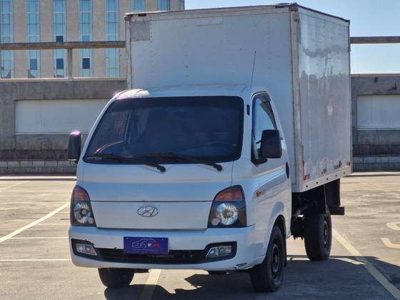 HYUNDAI HR 2.5 LONGO SEM CAÇAMBA 4X2 16V 130CV TURBO INTERCOOLER DIESEL 2P MANUAL