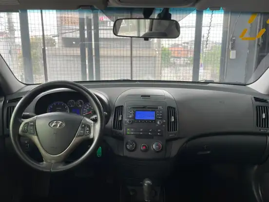 HYUNDAI-I30-2010