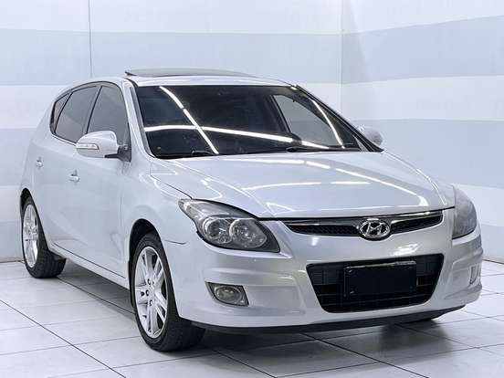 HYUNDAI-I30-2.0 MPFI GLS 16V GASOLINA 4P AUTOMÁTICO HYUNDAI-I30-2011
