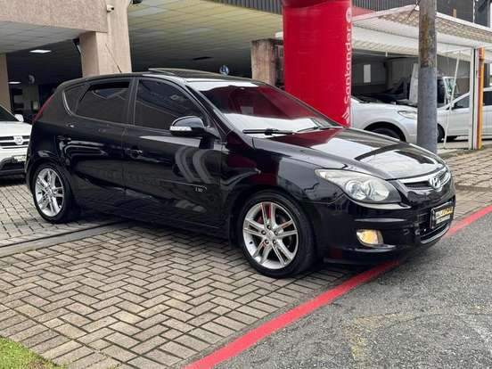 HYUNDAI-I30-2010