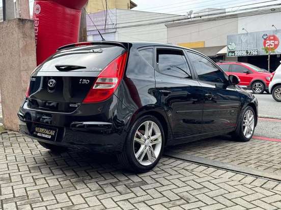 HYUNDAI-I30-2010