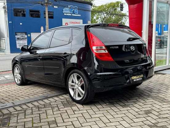 HYUNDAI-I30-2.0 MPFI GLS 16V GASOLINA 4P AUTOMÁTICO HYUNDAI-I30-2010