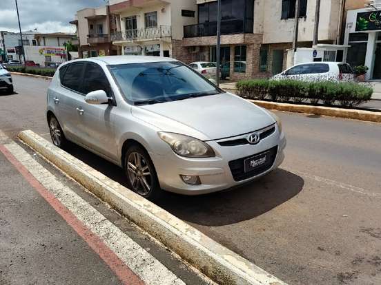 HYUNDAI-I30-2.0 MPFI GLS 16V GASOLINA 4P MANUAL HYUNDAI-I30-2011