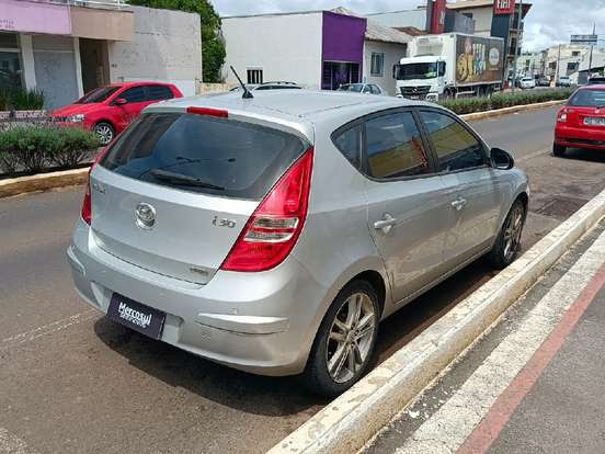HYUNDAI-I30-2011