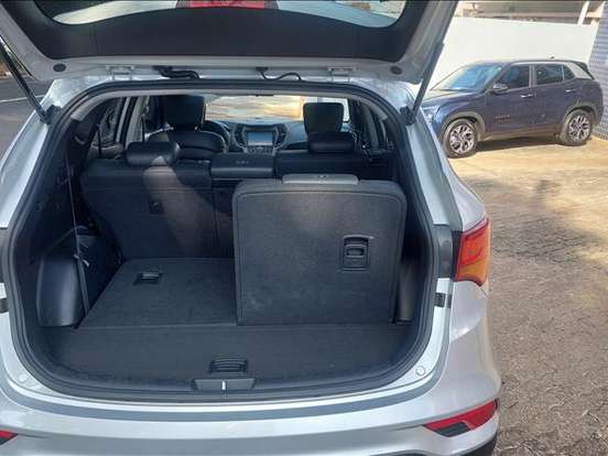 HYUNDAI-SANTA FÉ-3.3 MPFI 4X4 7 LUGARES V6 270CV GASOLINA 4P AUTOMÁTICO HYUNDAI-SANTA FÉ-2017