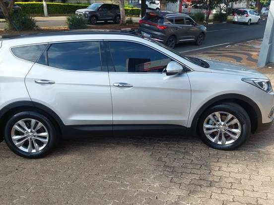 HYUNDAI-SANTA FÉ-3.3 MPFI 4X4 7 LUGARES V6 270CV GASOLINA 4P AUTOMÁTICO HYUNDAI-SANTA FÉ-2017