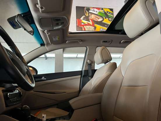 HYUNDAI-TUCSON-2021