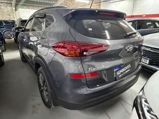 HYUNDAI-TUCSON-2024