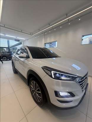 HYUNDAI-TUCSON-2024