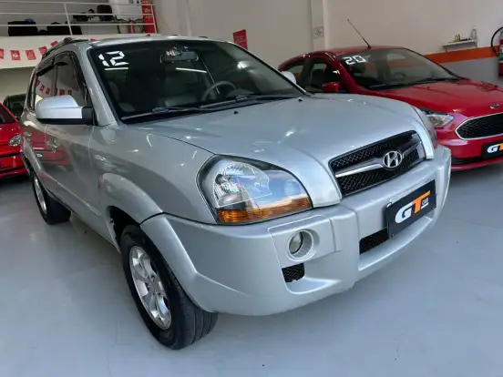 HYUNDAI-TUCSON-2011