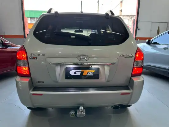 HYUNDAI-TUCSON-2011