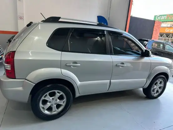 HYUNDAI-TUCSON-2.0 MPFI GLS 16V 143CV 2WD FLEX 4P AUTOMÁTICO HYUNDAI-TUCSON-2011