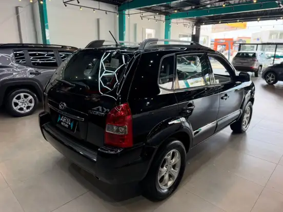 HYUNDAI-TUCSON-2009