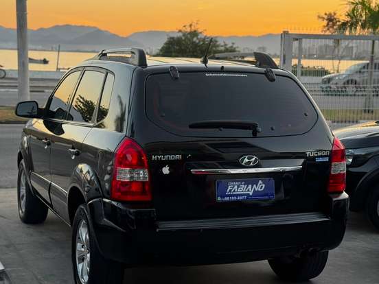 HYUNDAI-TUCSON-2.0 MPFI GLS 16V 143CV 2WD GASOLINA 4P AUTOMÁTICO HYUNDAI-TUCSON-2011