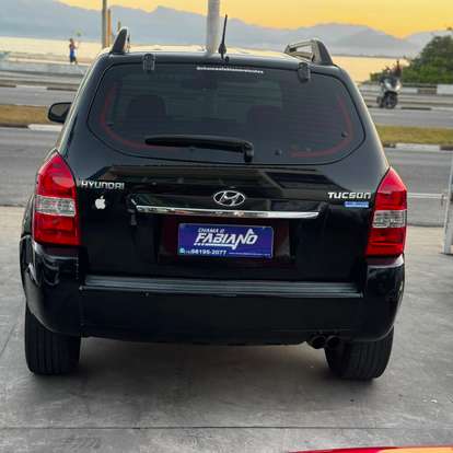 HYUNDAI-TUCSON-2011