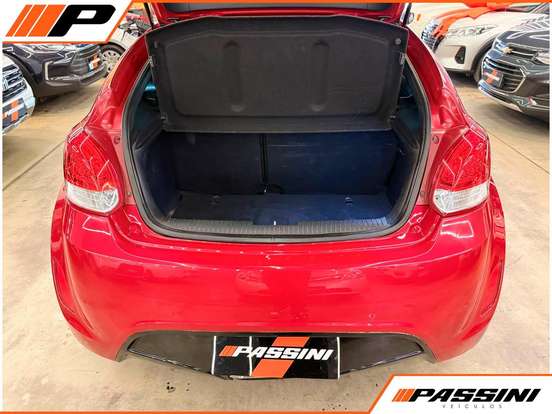 HYUNDAI-VELOSTER-2012