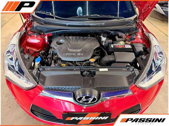 HYUNDAI-VELOSTER-2012