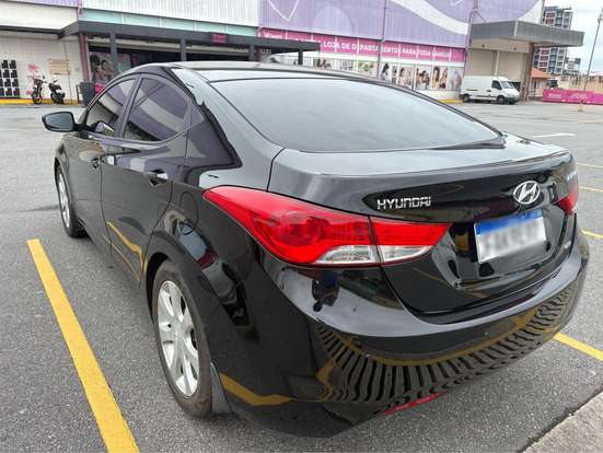 HYUNDAI-ELANTRA-2011