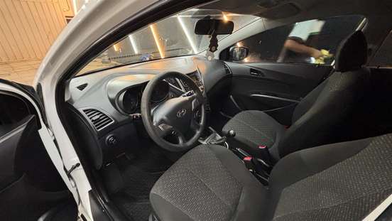 HYUNDAI-HB20-2018