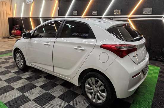 HYUNDAI-HB20-2018