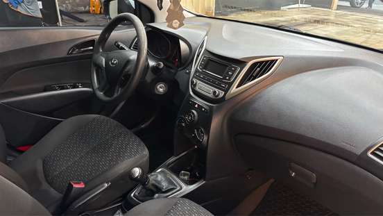 HYUNDAI-HB20-2018