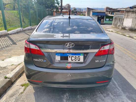 HYUNDAI-HB20S-2015