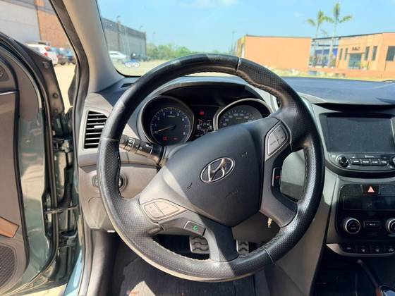 HYUNDAI HB20X 1.6 16V PREMIUM FLEX 4P AUTOMÁTICO