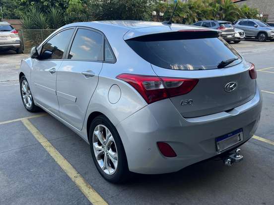 HYUNDAI-I30-1.8 MPI 16V GASOLINA 4P AUTOMATICO HYUNDAI-I30-2013