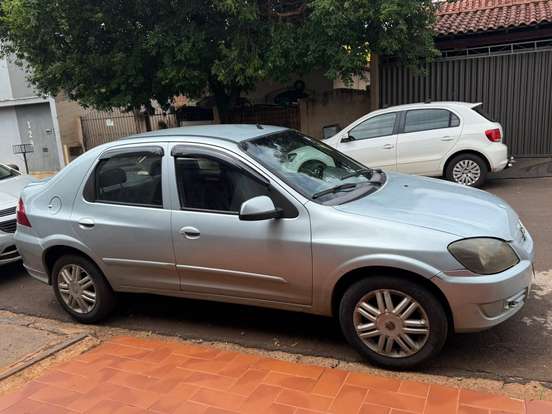 HYUNDAI-I30-2.0 MPFI GLS 16V GASOLINA 4P AUTOMÁTICO HYUNDAI-I30-2011