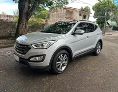 HYUNDAI SANTA FÉ 3.3 MPFI 4X4 7 LUGARES V6 270CV GASOLINA 4P AUTOMÁTICO HYUNDAI SANTA FÉ 3.3 MPFI 4X4 7 LUGARES V6 270CV GASOLINA 4P AUTOMÁTICO